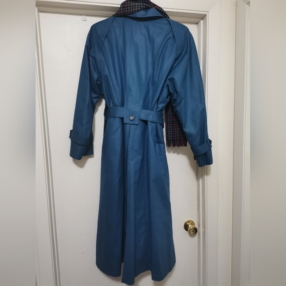 London Fog  Vintage Trench Coat with Scarf  10P - Picture 4 of 8
